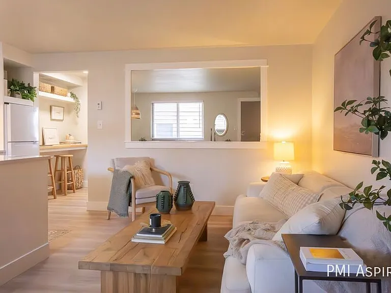 1335 N Gaylord St #102 — Photo 5