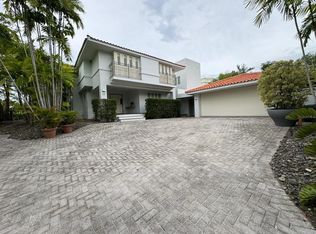 28 Dorado Bch E, Dorado, PR 00646