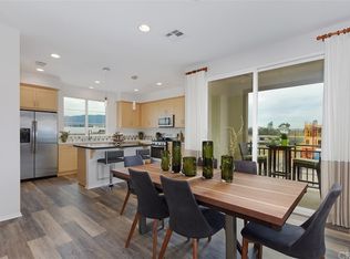 661 Savi Dr #105, Corona, CA 92880