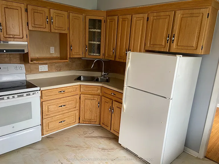 123 Seneca Dr — Photo 17
