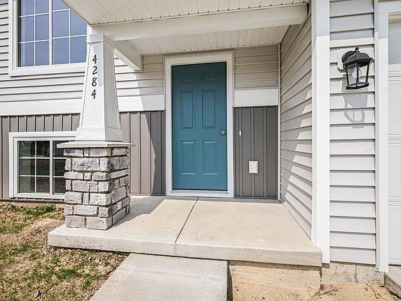 4th image of 4284 Old Farm Dr