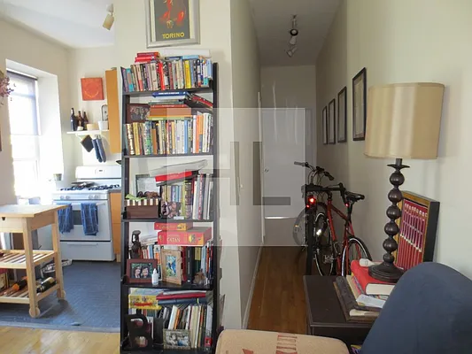 Rented by Highline Residential | media 27