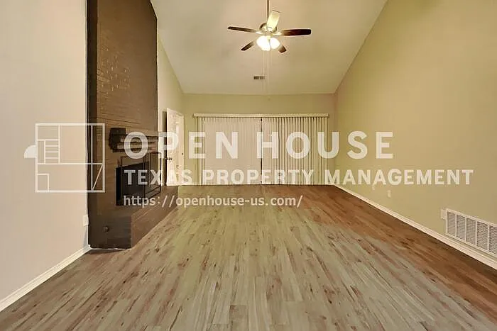 7217 Alissa Dr — Photo 3
