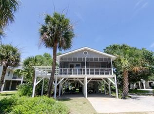 2607 Laroche St, Edisto Island, SC 29438