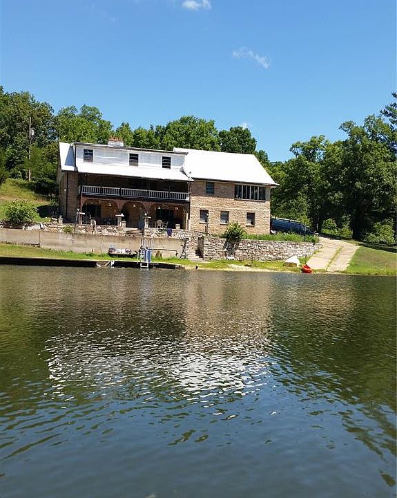 1st image of 224 Chapel Park Dr