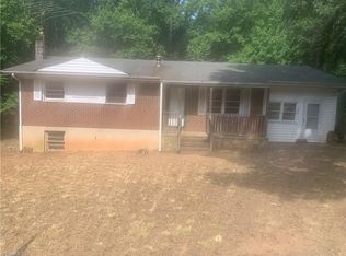 124 Straws Trl, Eden, NC 27288