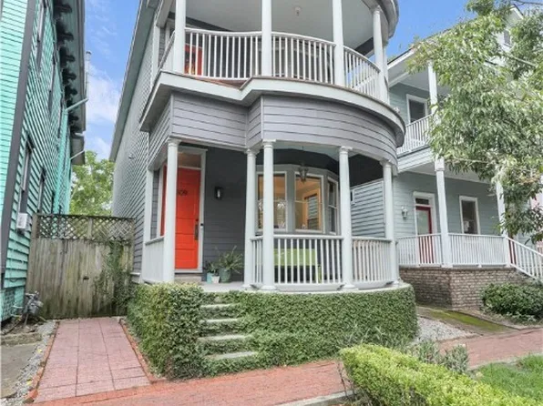 309 E Duffy St, Savannah, GA 31401
