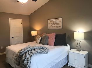 1876 Crimson Oak Dr, Maryville, IL 62062