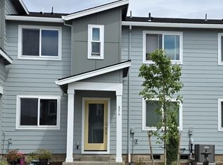 856 Eaden St, Woodburn, OR 97071