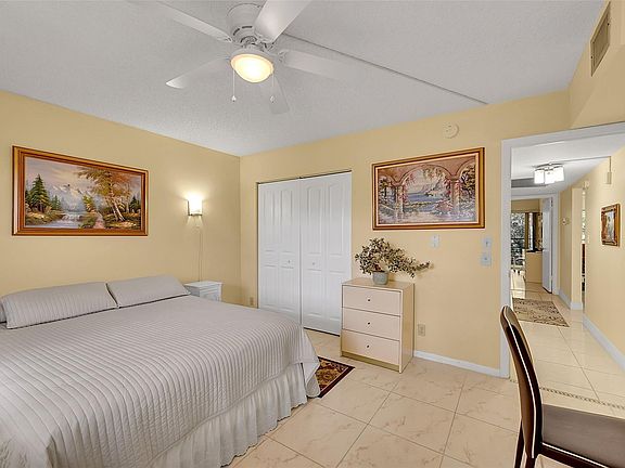 5th image of 2403 Antigua Circle #C4