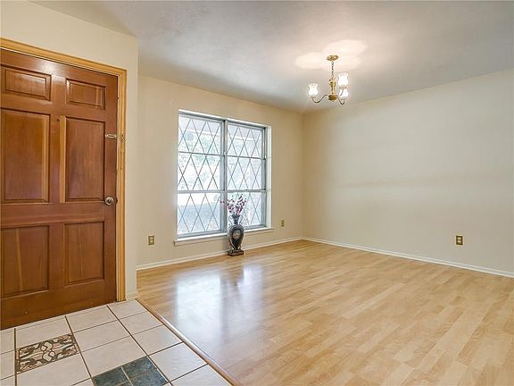 5th image of 5709 Lubbock Ave