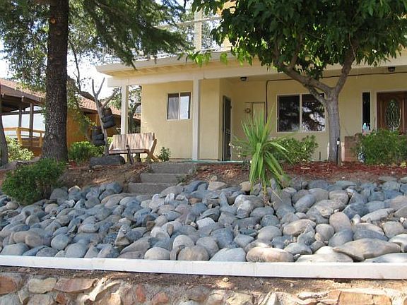 LOW MAINTANENCE YARD!