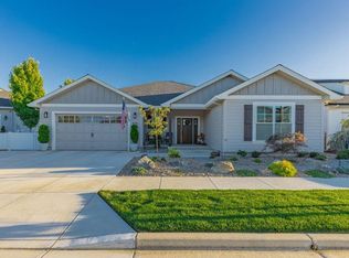 629 Bridge Creek Dr, Central Point, OR 97502