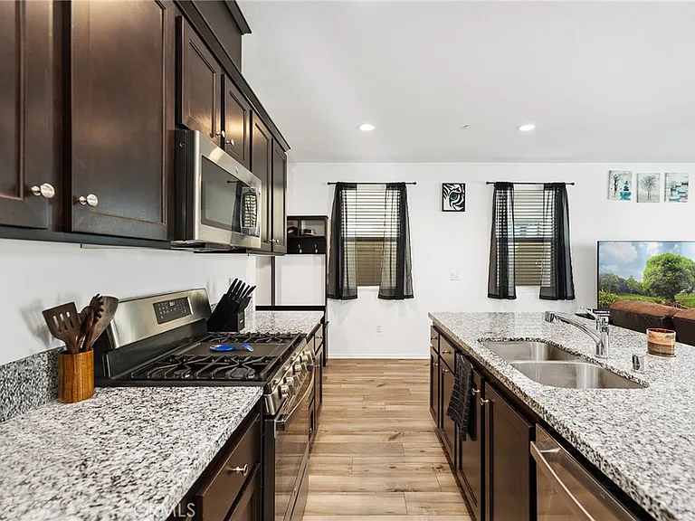 29587 Winterstorm Ct — Photo 12