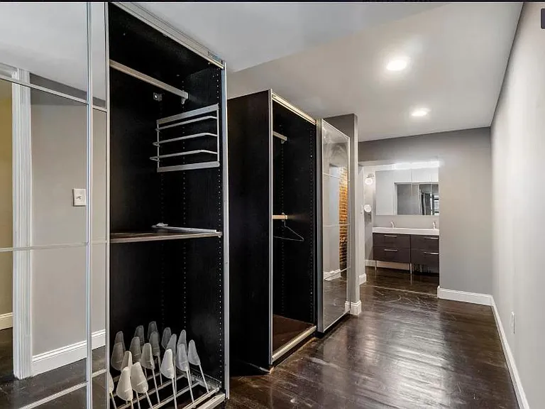 881 W Lombard St — Photo 6