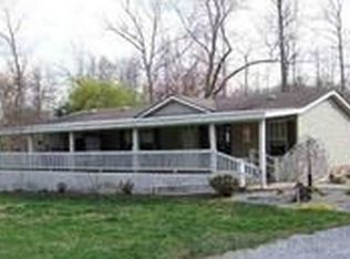 4575 Pine Grove Rd, Crab Orchard, KY 40419