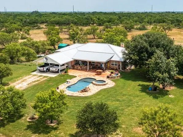 1500 State Highway 173 S, Hondo, TX 78861