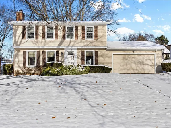 539 Fox Meadow Rd, Rochester, NY 14626