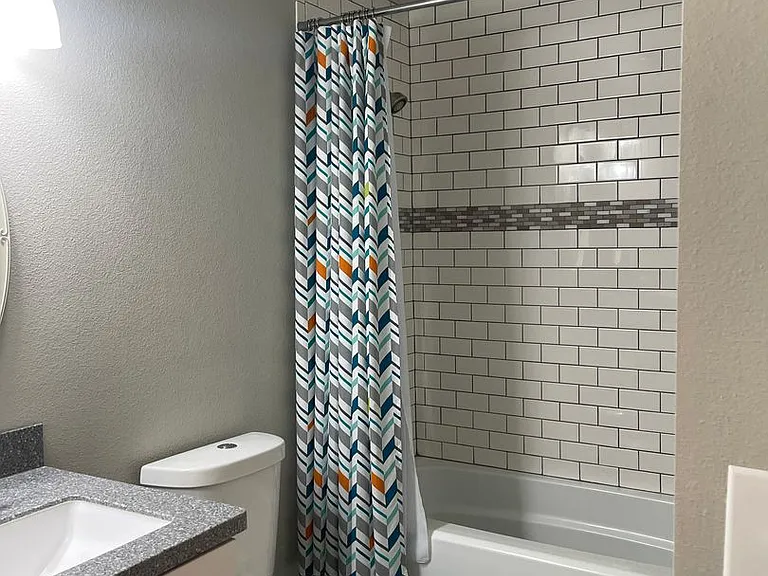 4073 Potomac Ave — Photo 16