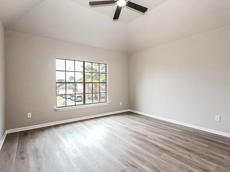 18703 Evergreen Falls Dr — Photo 31