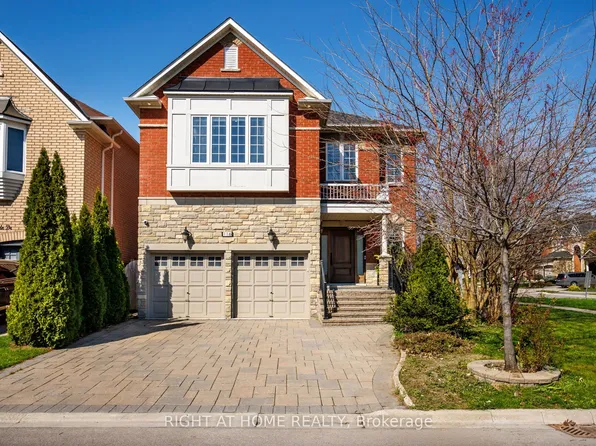 116 Knightshade Dr, Vaughan, ON L4J 9L1