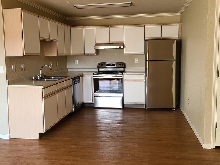Grandview Meadows — Photo 10