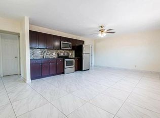 733 Curtiss Pkwy, Miami Springs, FL 33166