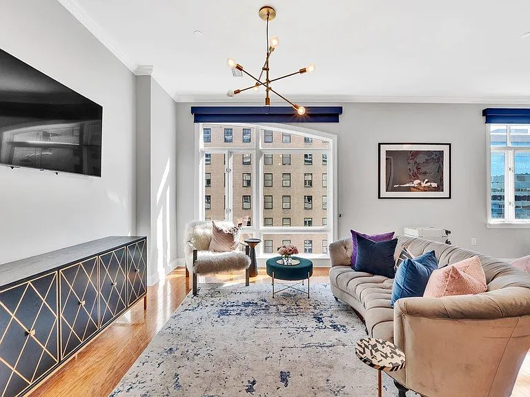 230 Tryon St #1104 — Photo 3
