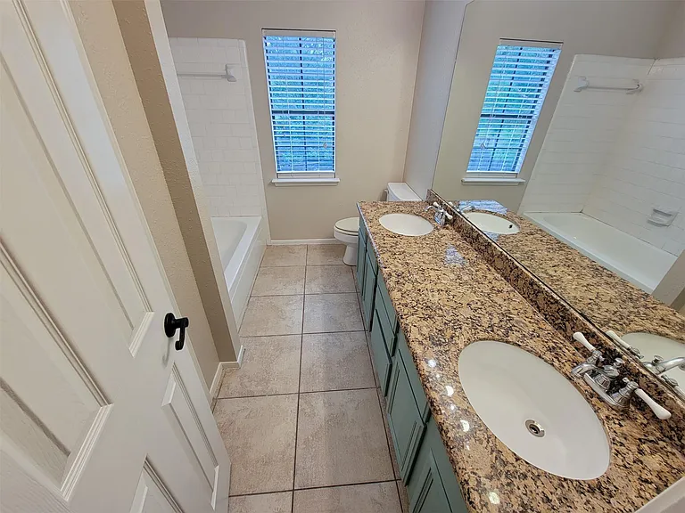 17207 Meadow Heights Dr — Photo 20