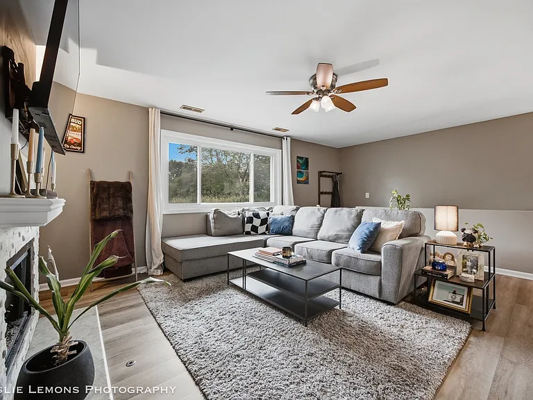 446 Valley Dr #201 — Photo 5