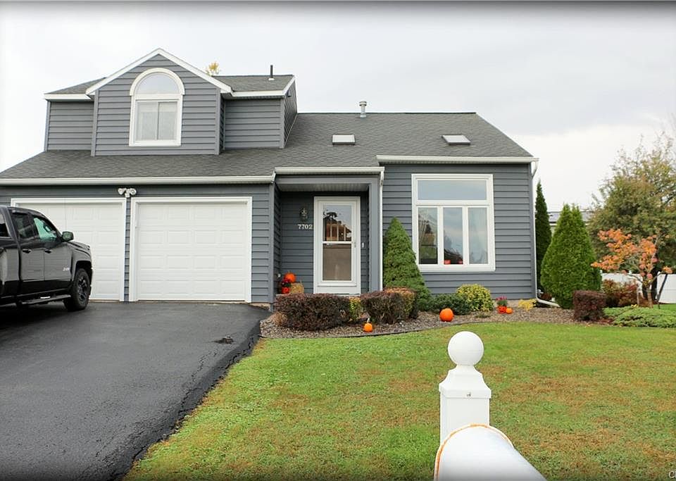 1st image of 7702 Bainbridge Dr