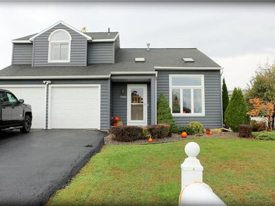 7702 Bainbridge Dr, Liverpool, NY, 13090