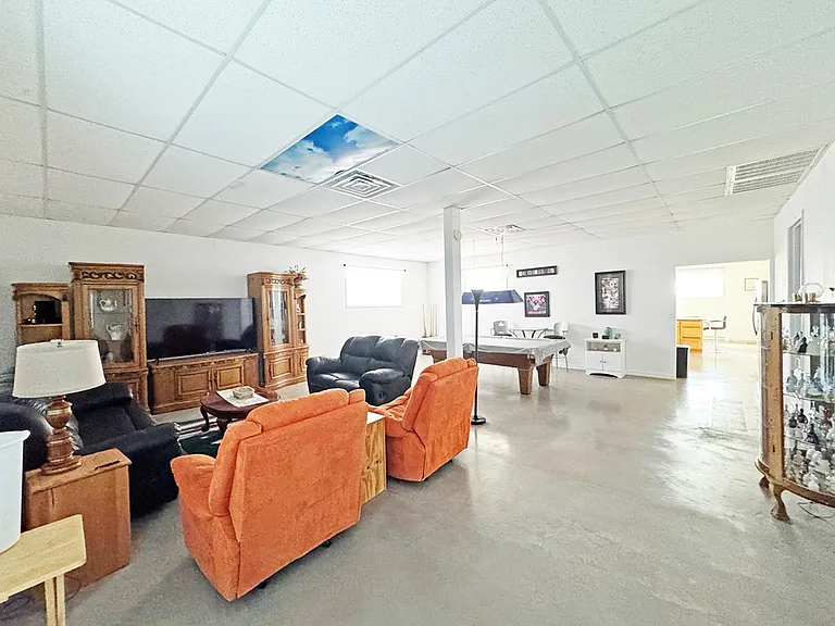 47320 S Highway 118 — Photo 8