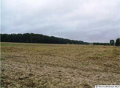 3rd image of 10 Buckalew Ln