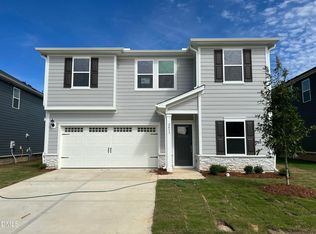 2433 Rosewood Bluff Dr, Zebulon, NC 27597