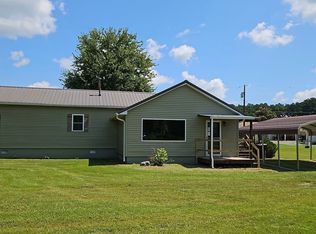 905 Shaw Dr, Norris City, IL 62869