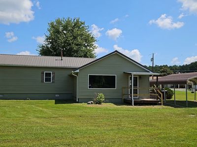 905 Shaw Dr, Norris City IL - Owner Finance Home