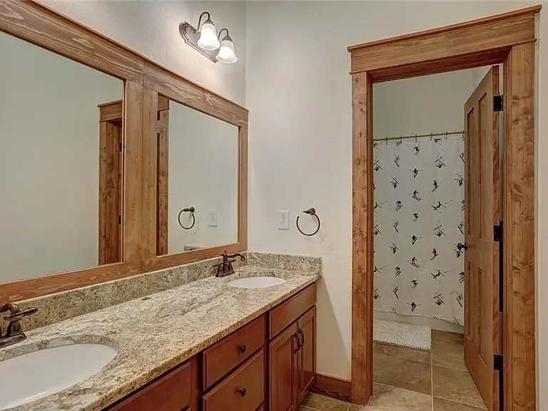 80 Blue Rock Dr — Photo 10