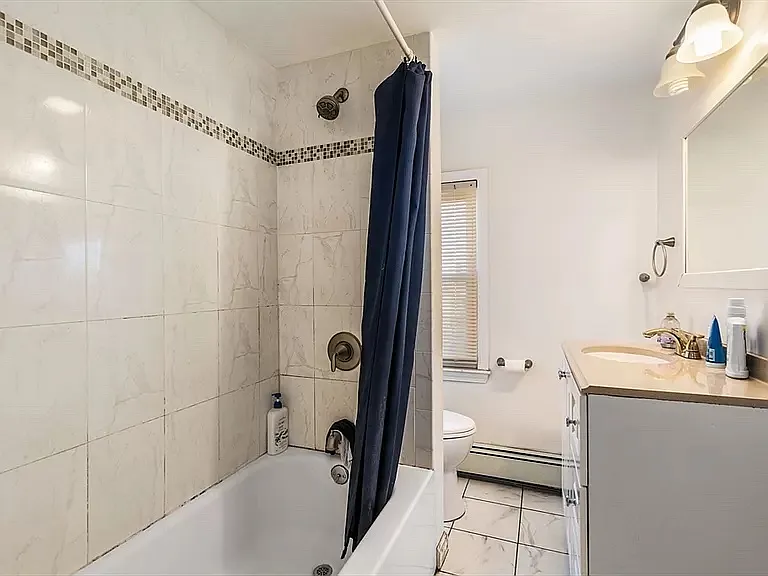 74 Franklin St — Photo 3