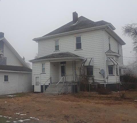 2nd image of 1458 E Main St