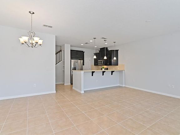 4th image of 2913 Windmill Dr