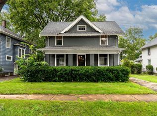 534 Palace St, Aurora, IL 60506