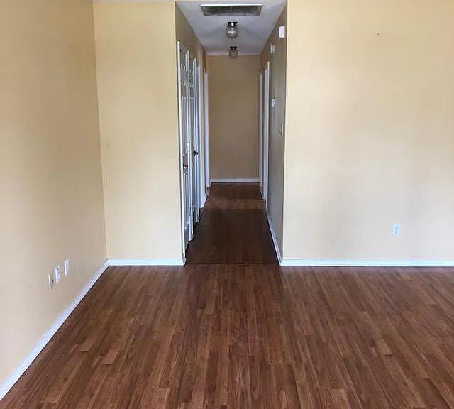 3806 Owen St — Photo 4