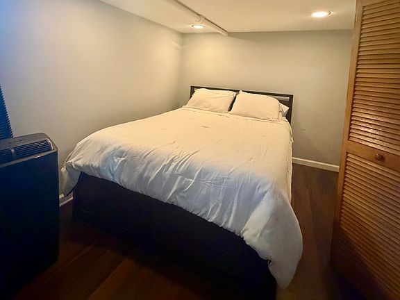3rd image of 436 Chestnut St #1