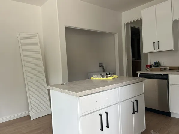 2034 Katerri Dr #A, Vista, CA 92084