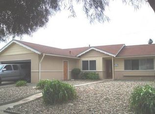 1017 N 6th St, Lompoc, CA 93436