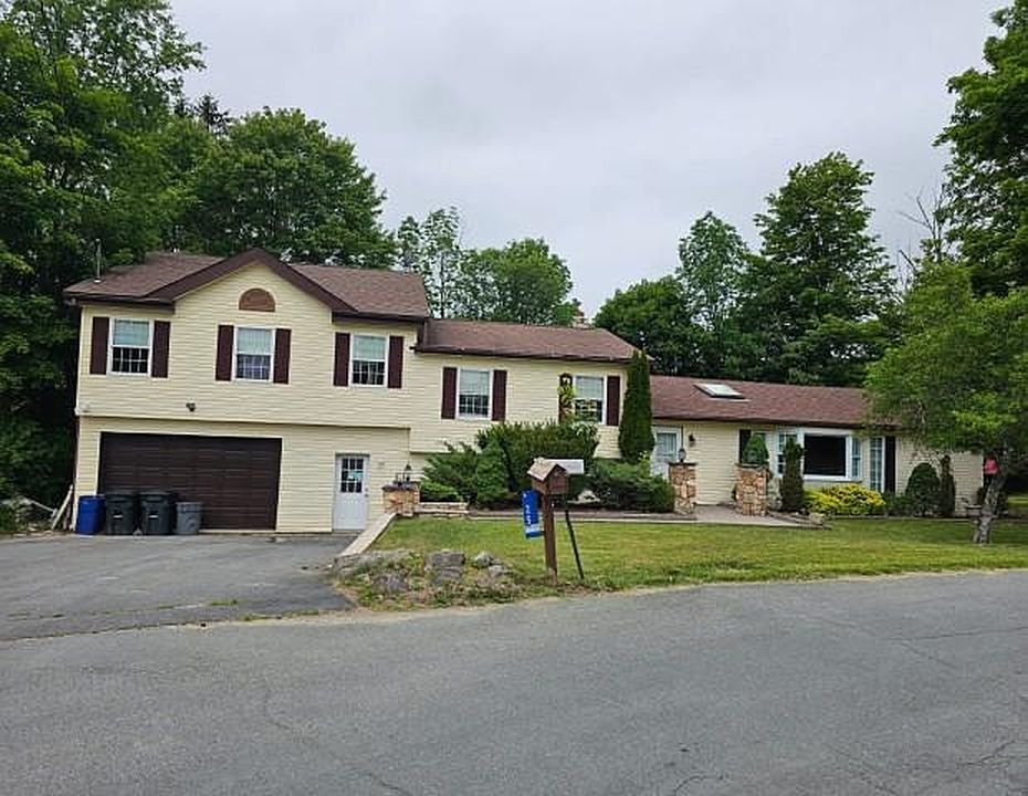 25 Stangel Dr - Property Image
