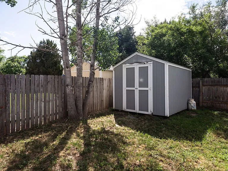 117 43rd Avenue Ct — Photo 32