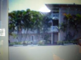 2647 Garden Dr N APT 110, Lake Worth, FL 33461