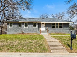 2129 Kingsdale Dr, Fort Worth, TX 76119
